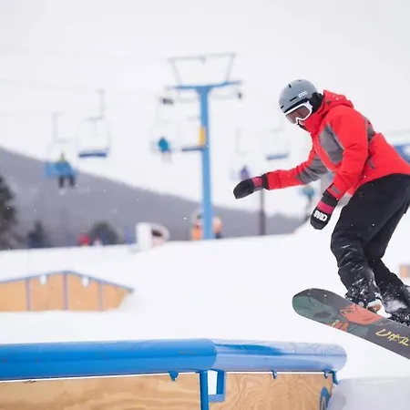 The Outpost Camelback Walk To Ski, Swim, And Fun! Tannersville Extérieur photo