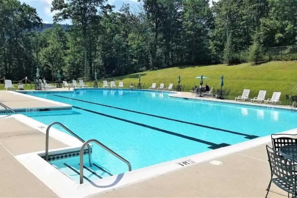 Hébergement de vacances The Outpost Camelback Walk To Ski, Swim, And Fun! Tannersville