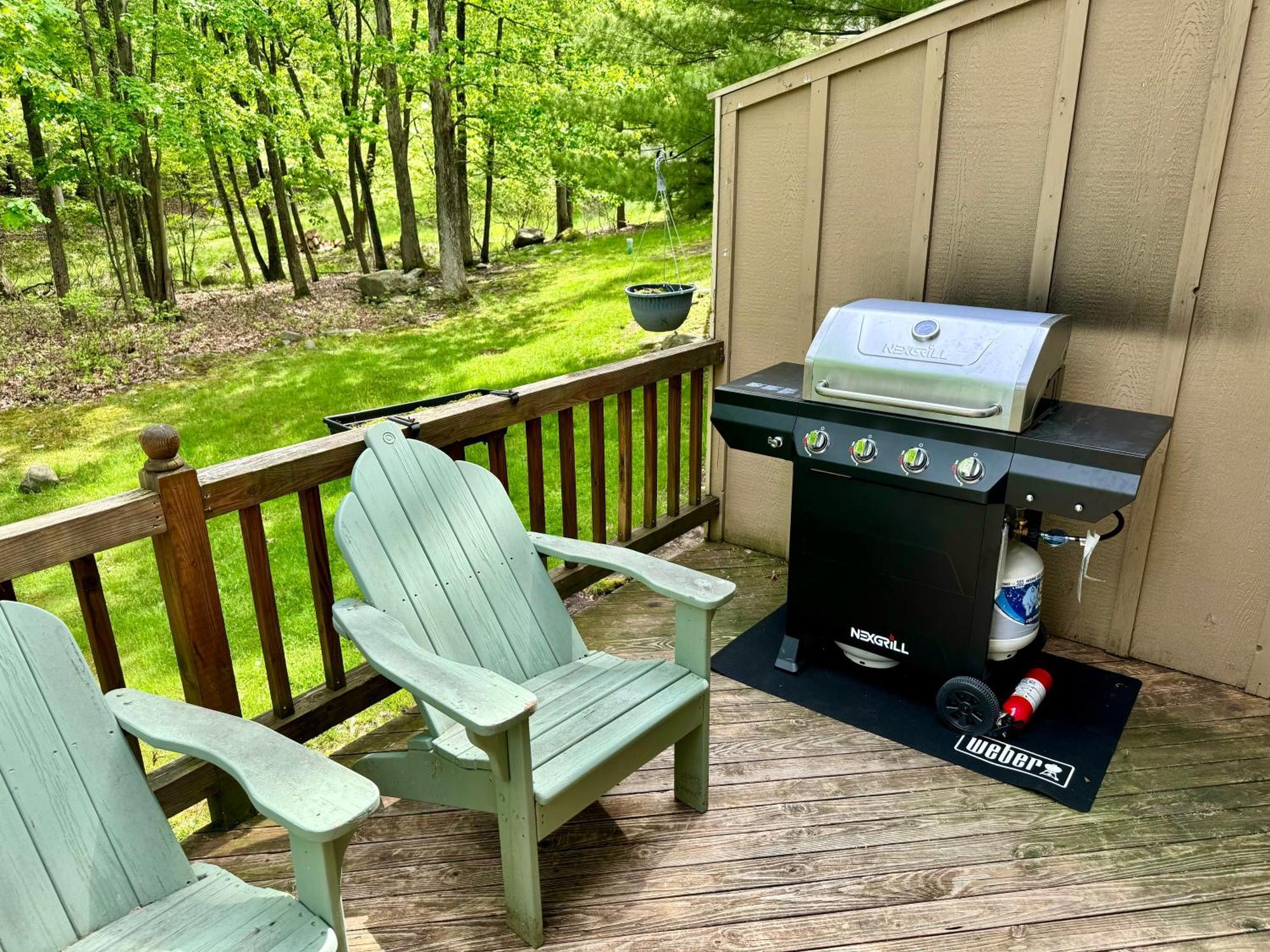 The Outpost Camelback Walk To Ski, Swim, And Fun! Tannersville